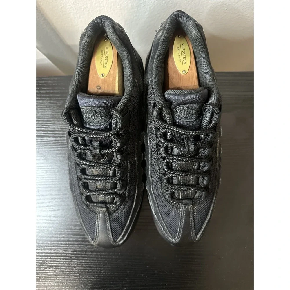 Nike Air Max 95 Triple Black Shoes sneakers Women's Size 8.5 / Youth Size 7Y